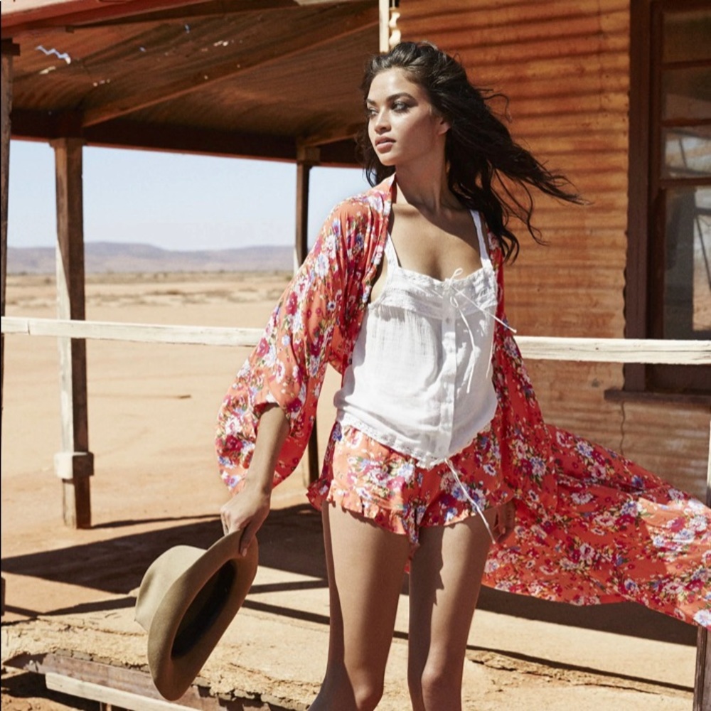 Revolver Wildflower Robe 2016 Spell Designs - RESERVED TRADE @mamatried79